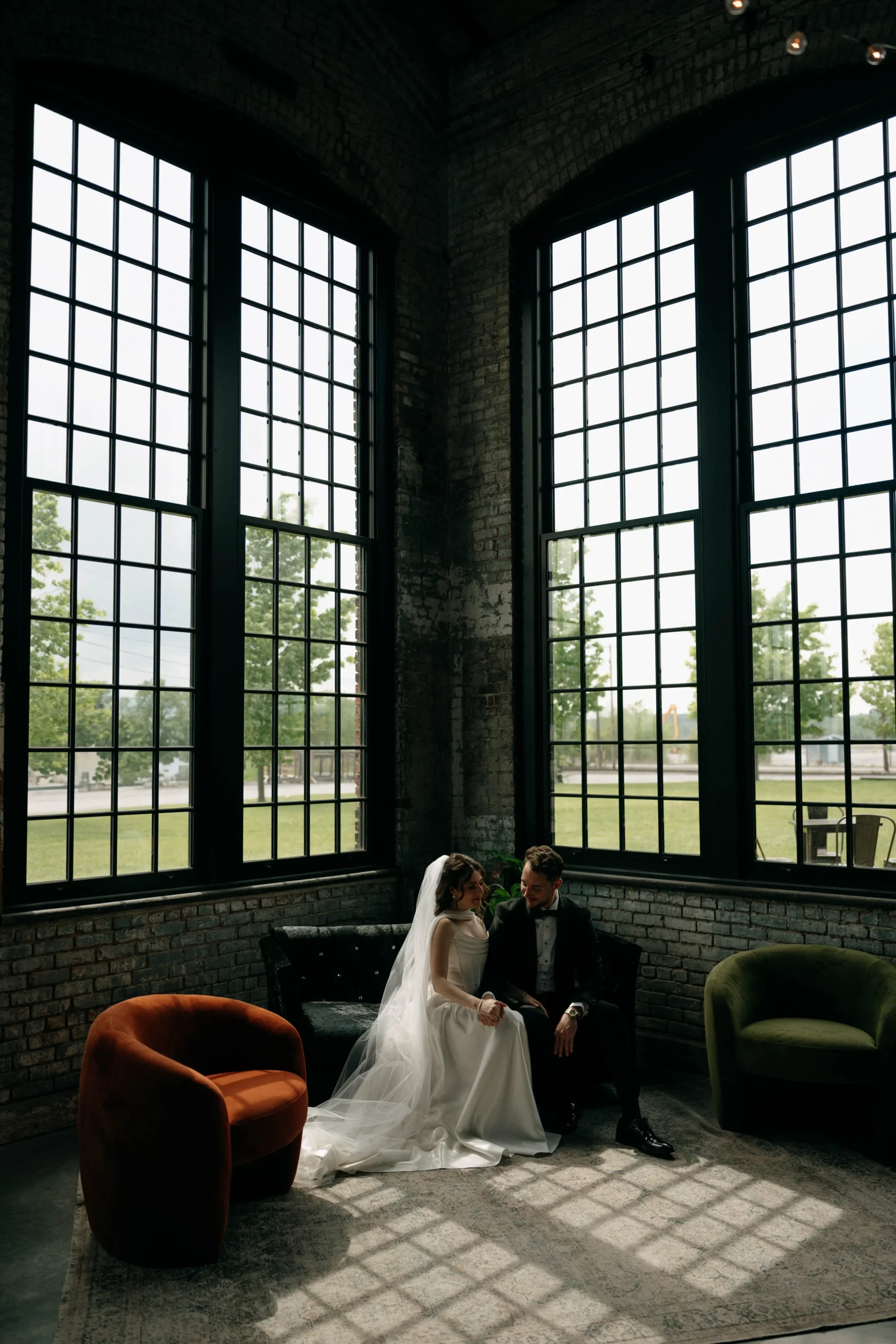 Alex and Tom seated together after their first look.