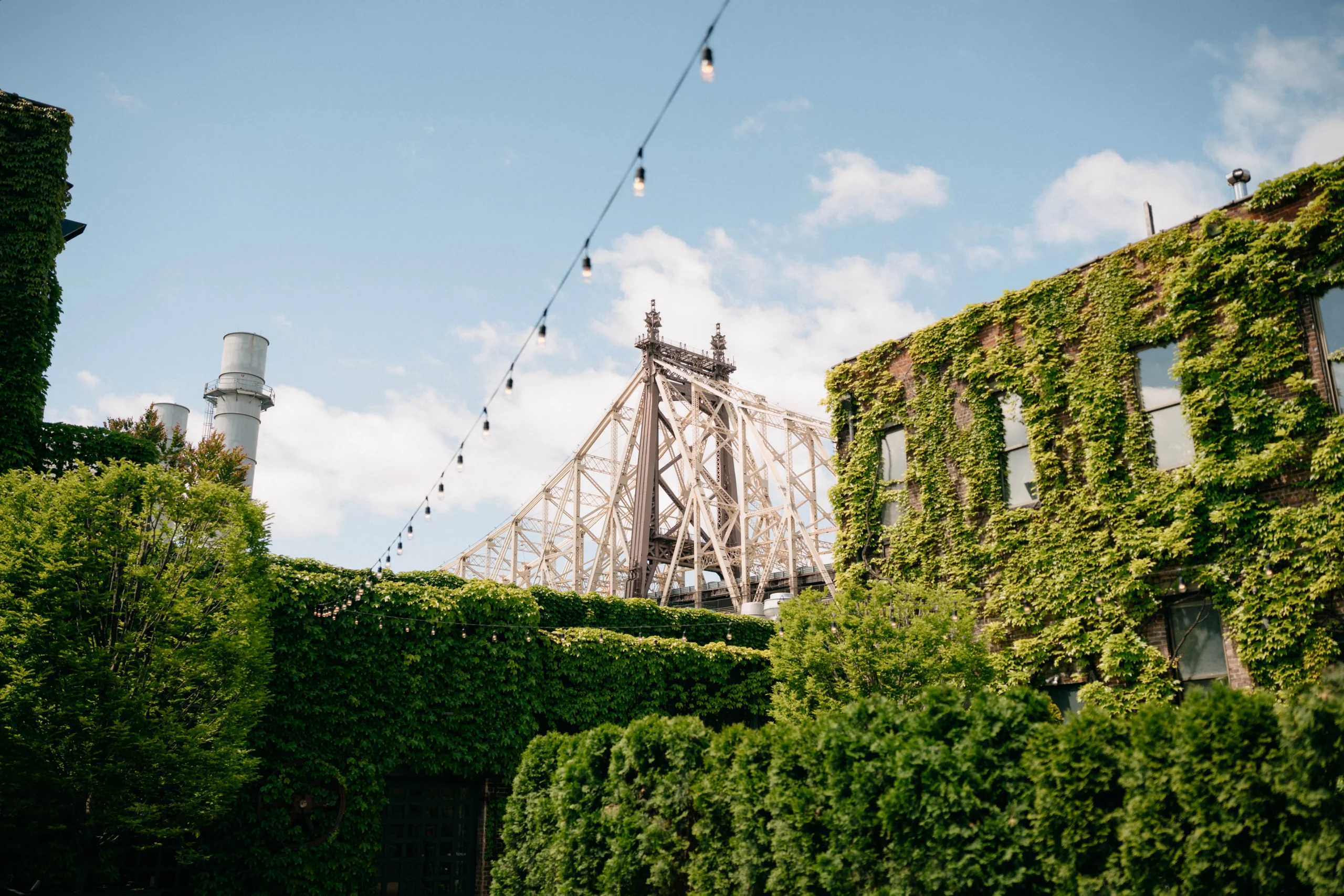 The Foundry NYC wedding venue with Queensboro Bridge in Long Island City
