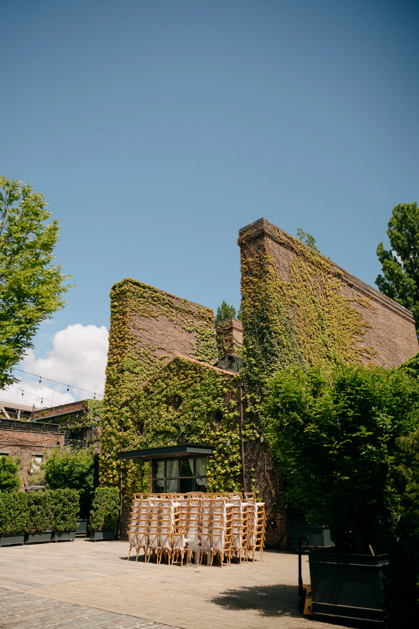 The Foundry NYC courtyard set for an editorial New York wedding ceremony